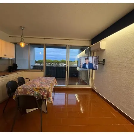 Direct - Dina's Paradise Apartament